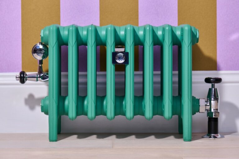 Windsor One-Pipe Steam TRV in Chrome, installed on the Mercury 6 Column 360mm in Little Greene Woodland